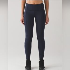 Lululemon Cadence Crusher Navy Tights Leggings. Sz 4
